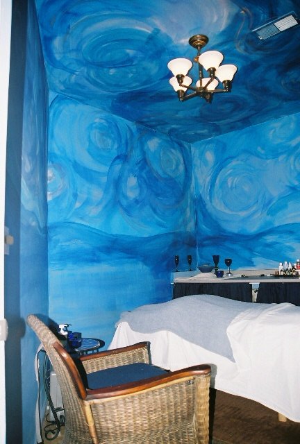 Van Gogh Massage Room